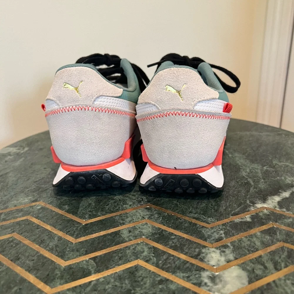 Puma White and Teal Sneakers - Picture 6 of 8